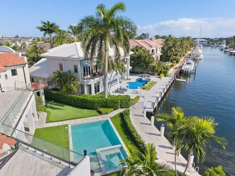 2300 NE 34th Court Lighthouse Point FL 33064