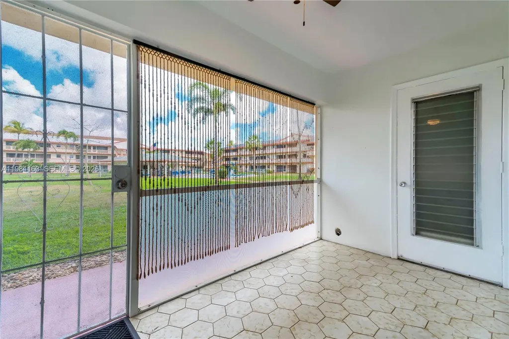 5300 Washington Street Hollywood FL 33021