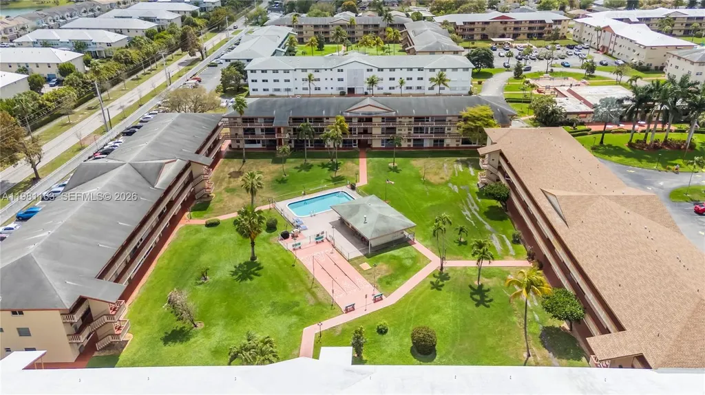 5300 Washington Street Hollywood FL 33021