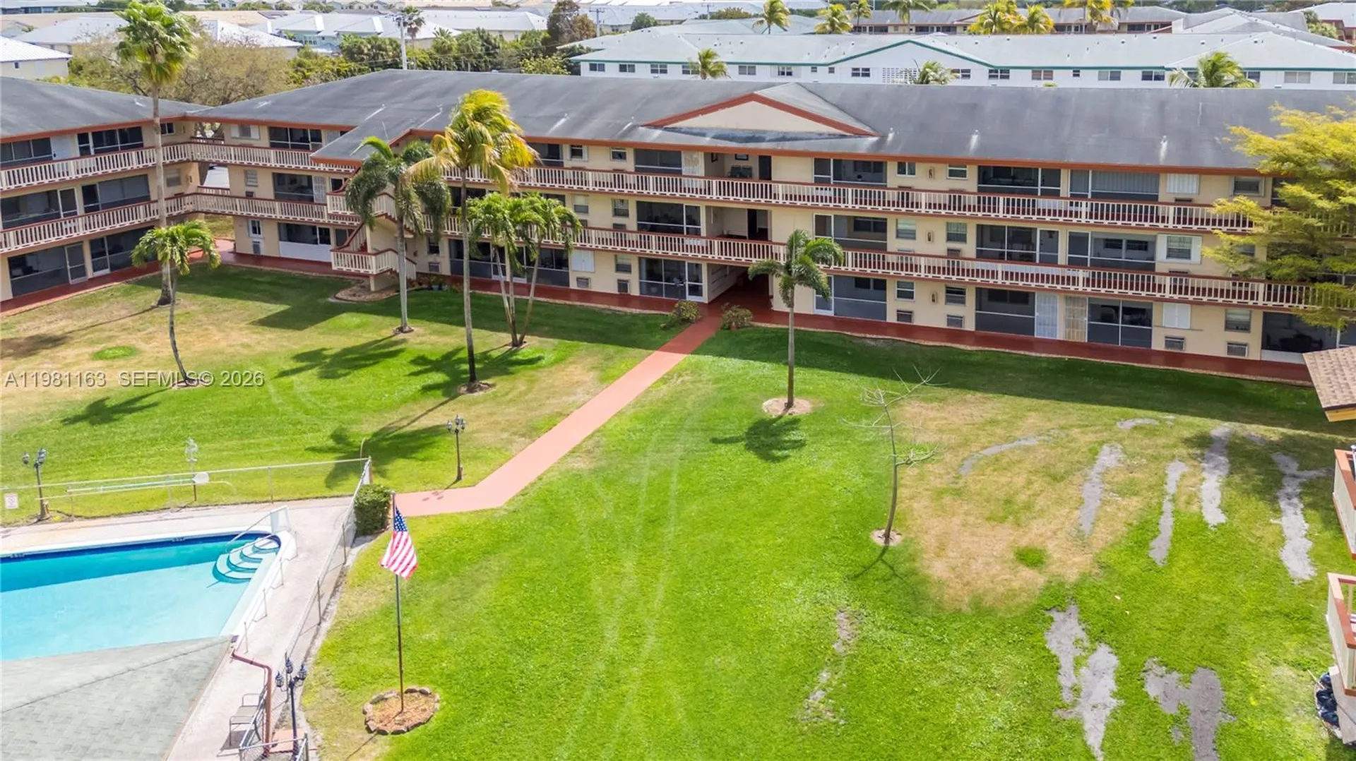 5300 Washington Street Hollywood FL 33021