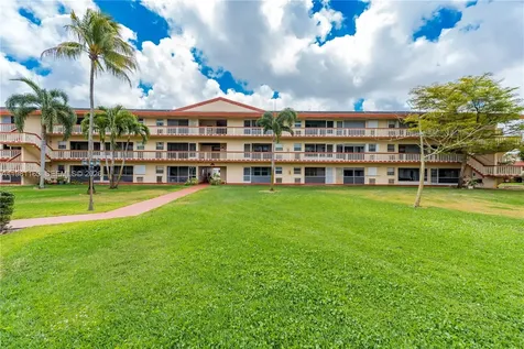 5300 Washington Street Hollywood FL 33021