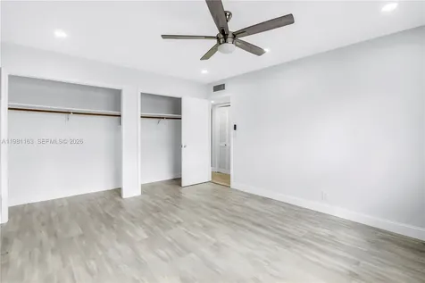 5300 Washington Street Hollywood FL 33021