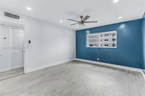 5300 Washington Street Hollywood FL 33021