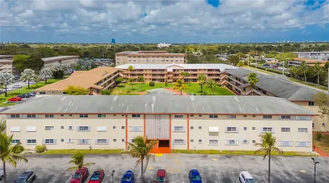 5300 Washington Street Hollywood FL 33021