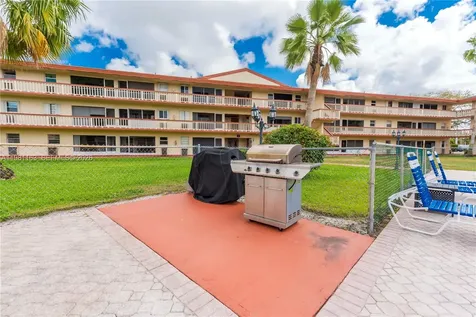 5300 Washington Street Hollywood FL 33021