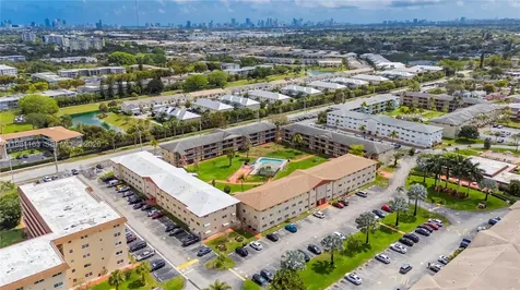 5300 Washington Street Hollywood FL 33021