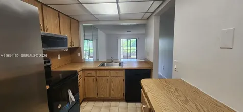 880 NE 207th Terrace Miami FL 33179