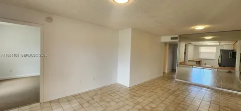 880 NE 207th Terrace Miami FL 33179