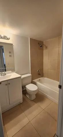 880 NE 207th Terrace Miami FL 33179