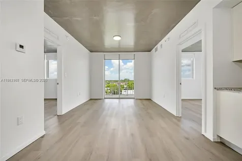 475 NE 125th North Miami FL 33161