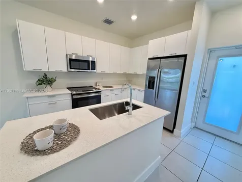 8001 NW 41st Street Doral FL 33166