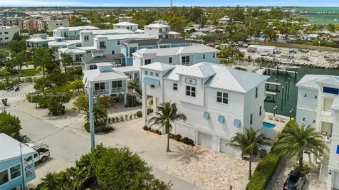 865 50th Street Gulf Marathon FL 33050