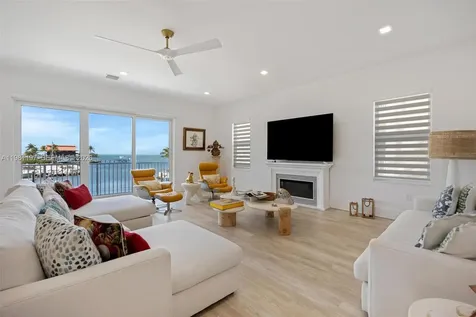 865 50th Street Gulf Marathon FL 33050