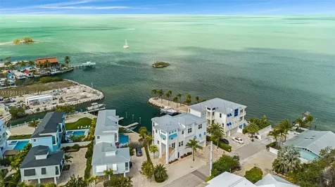 865 50th Street Gulf Marathon FL 33050