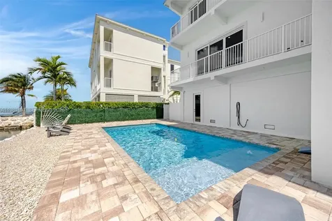 865 50th Street Gulf Marathon FL 33050