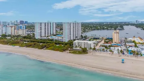 901 S Surf Road Hollywood FL 33019