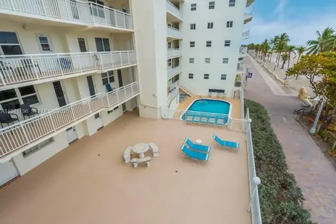 901 S Surf Road Hollywood FL 33019