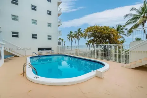 901 S Surf Road Hollywood FL 33019