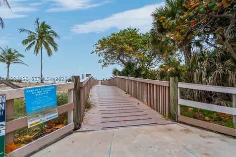 901 S Surf Road Hollywood FL 33019