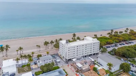 901 S Surf Road Hollywood FL 33019