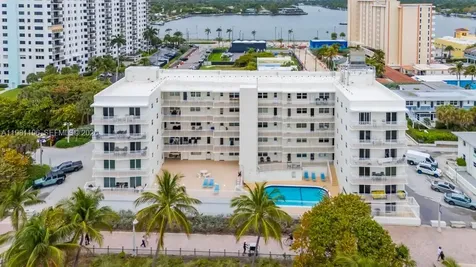 901 S Surf Road Hollywood FL 33019