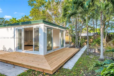 1960 NE 182nd Street North Miami Beach FL 33162