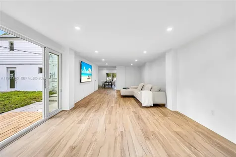 1960 NE 182nd Street North Miami Beach FL 33162