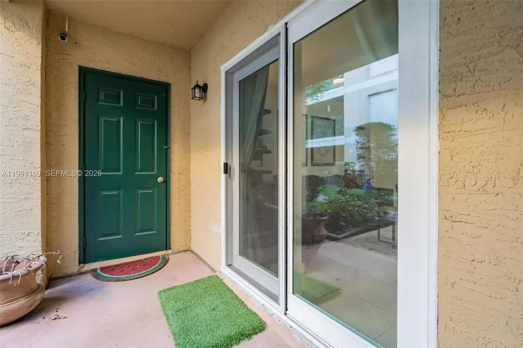 875 Riverside Drive Coral Springs FL 33071