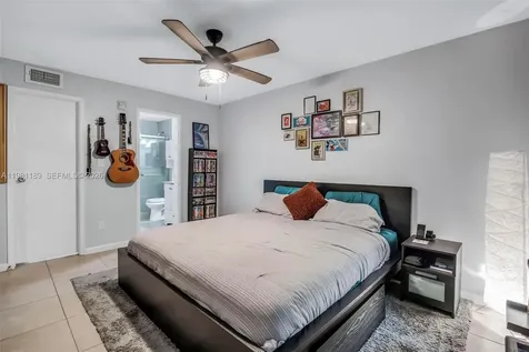 875 Riverside Drive Coral Springs FL 33071