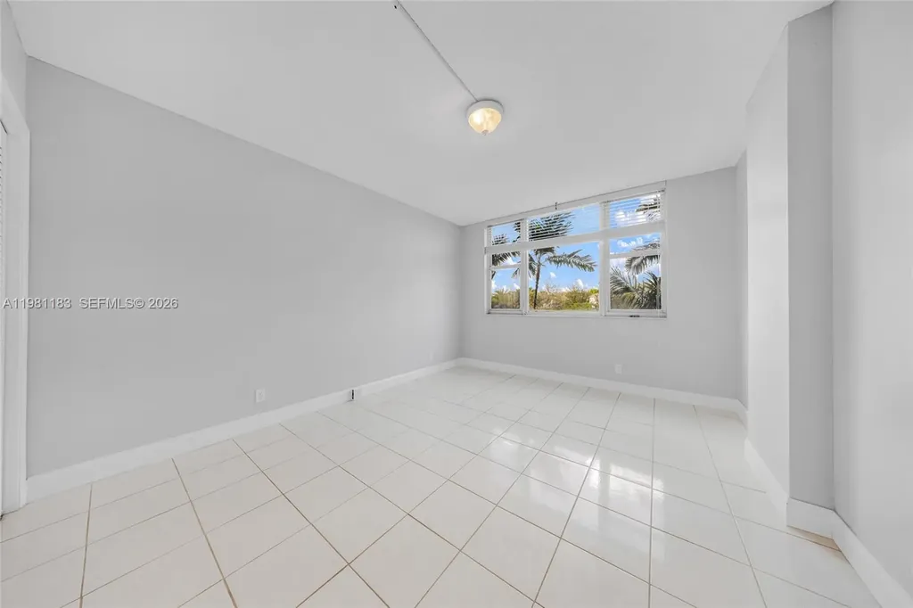 4350 Hillcrest Drive Hollywood FL 33021