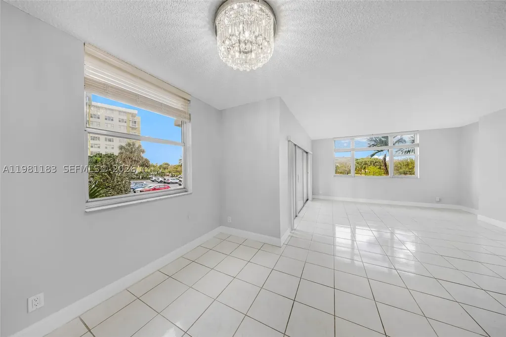 4350 Hillcrest Drive Hollywood FL 33021