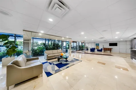 4350 Hillcrest Drive Hollywood FL 33021
