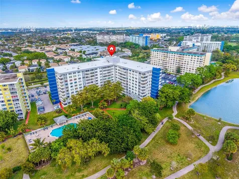 4350 Hillcrest Drive Hollywood FL 33021