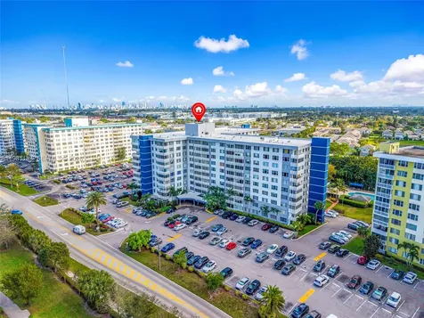 4350 Hillcrest Drive Hollywood FL 33021
