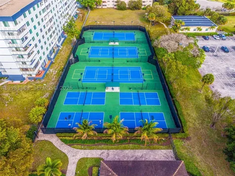 4350 Hillcrest Drive Hollywood FL 33021