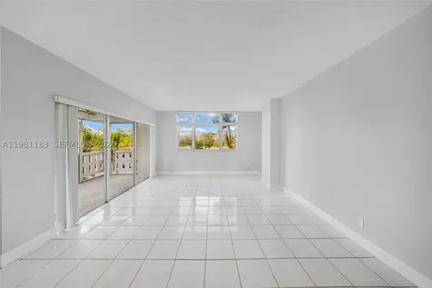 4350 Hillcrest Drive Hollywood FL 33021