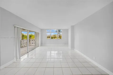 4350 Hillcrest Drive Hollywood FL 33021