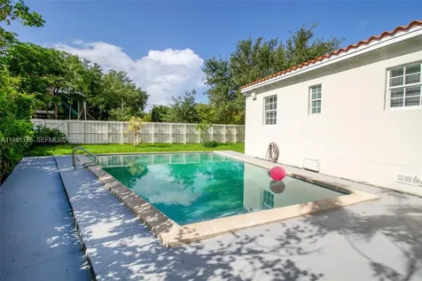 2727 Calusa Street Miami FL 33133