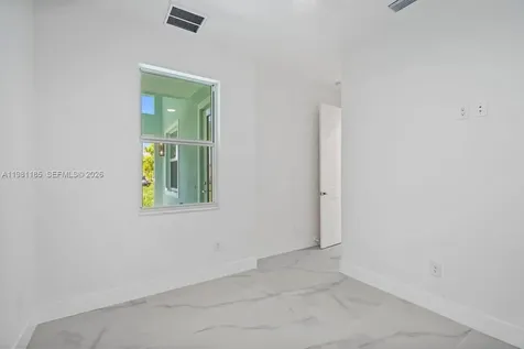1107 SE 38 Street Cape Coral FL 33904