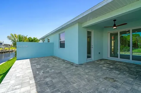 1107 SE 38 Street Cape Coral FL 33904
