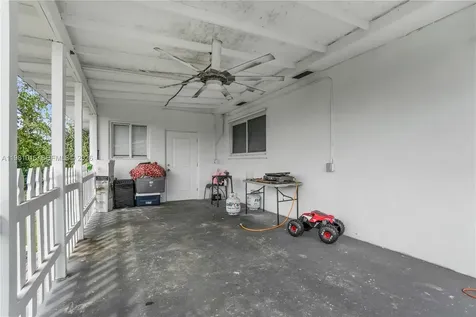 1570 NE 9th Street Homestead FL 33033