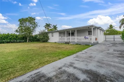 1570 NE 9th Street Homestead FL 33033