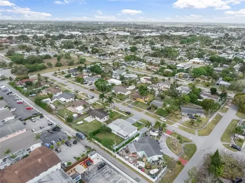 1570 NE 9th Street Homestead FL 33033