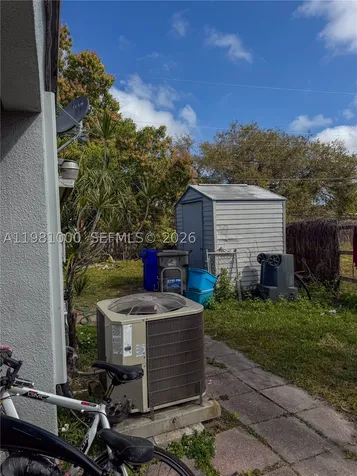 2515 SW 44th Avenue West Park FL 33023