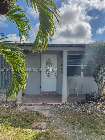 2515 SW 44th Avenue West Park FL 33023