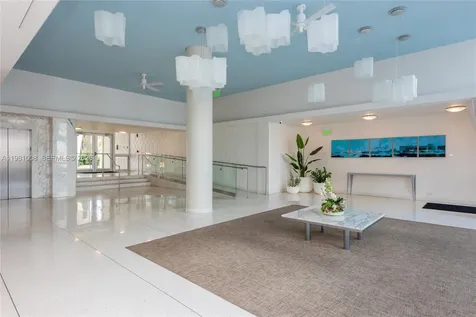 3 Island Avenue Miami Beach FL 33139