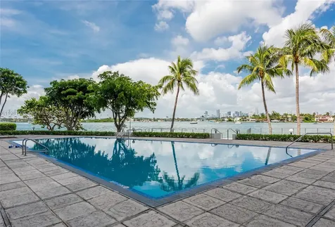 3 Island Avenue Miami Beach FL 33139