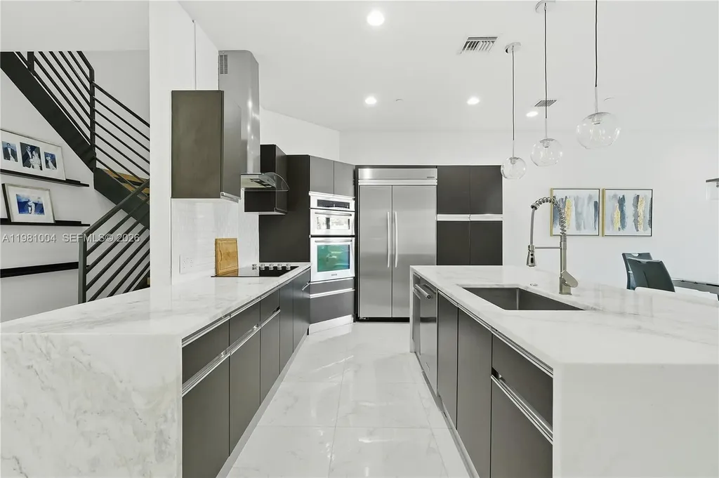 606 NE 14th Avenue Fort Lauderdale FL 33304