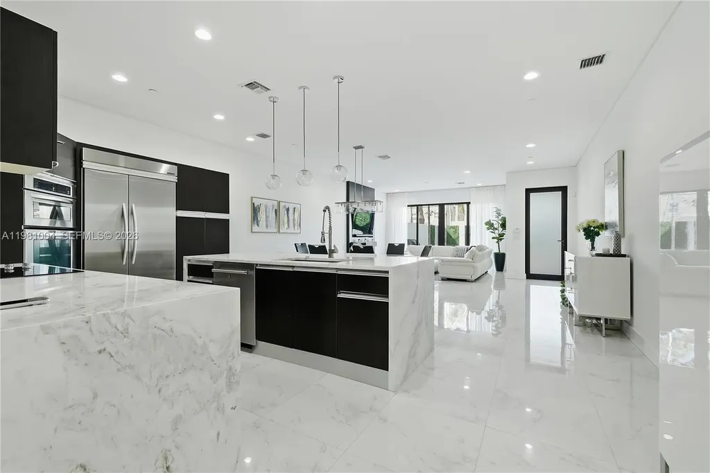 606 NE 14th Avenue Fort Lauderdale FL 33304