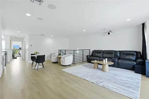 606 NE 14th Avenue Fort Lauderdale FL 33304